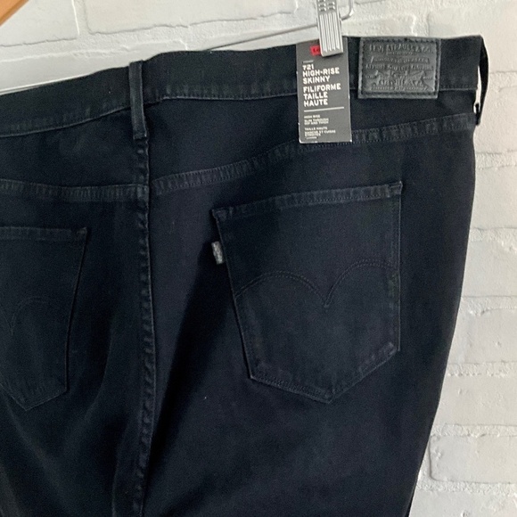 NWT Levi’s Denim Jeans Black Sculpt 721 High rise Skinny Goth Grunge Comfy 24W - Picture 12 of 15